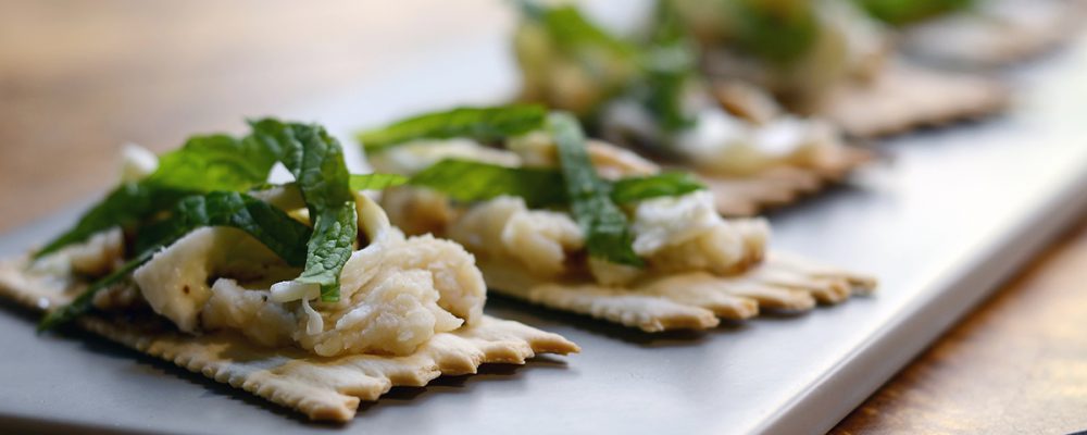 Croccantini With Mozzarella And Crushed Favas with La Panzanella Croccantini crackers