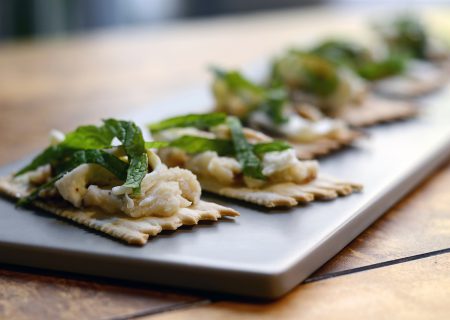 Croccantini With Mozzarella And Crushed Favas with La Panzanella Croccantini crackers