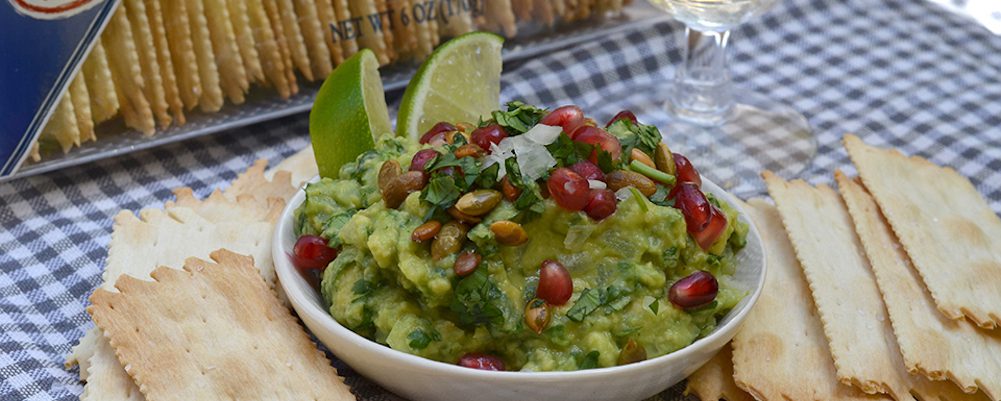 Pomegranate Guacamole with La Panzanella Croccantini crackers