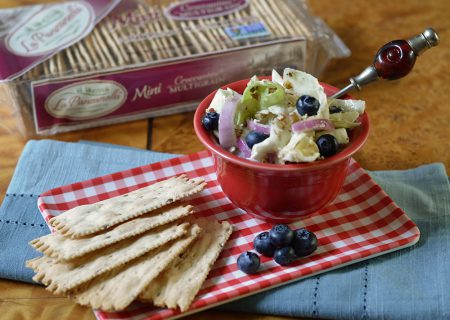 Red, White And Blue Coleslaw with La Panzanella Croccantini crackers