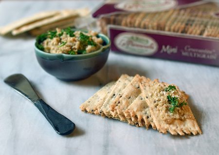 Roasted Cauliflower And Sesame Spread with La Panzanella Croccantini crackers