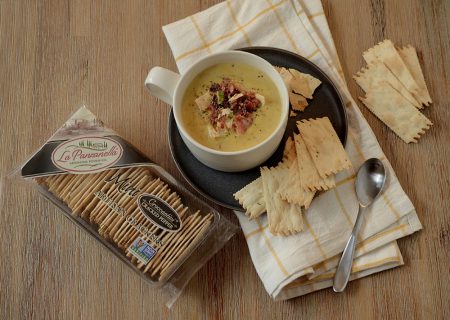 Roasted Poblano Corn Chowder With Bacon & Gouda with La Panzanella Croccantini crackers